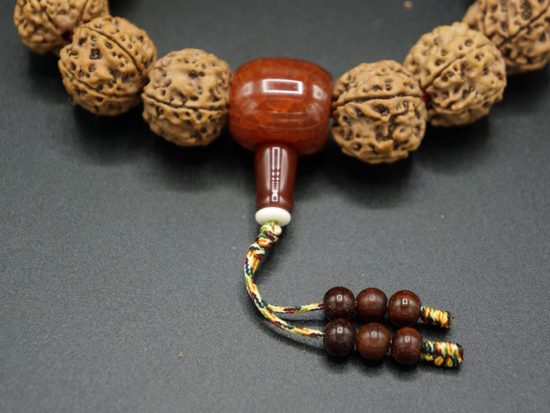 Wrist Mala, 18mm Rudraksha, Agate, Sandalwood 3