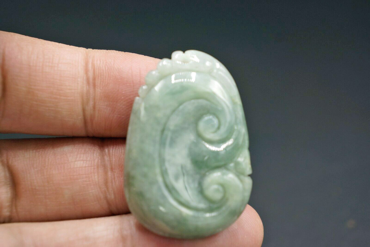 10pcs New 100% Natural Jade/Jadeite DIY 12mm Bless Lucky Carved Beads Pendant