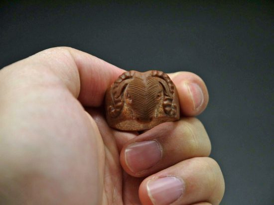 Vintage Chinese Style Carved Goat Thumb Ring 2