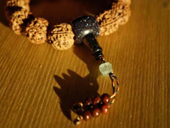 Wrist Mala, Large Nepali Golden Rudraksha 20mm, Blue Goldstone 9