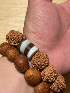 19mm Nepal Six Face Golden Rudraksha Meditation Bracelet, Crystal Agate 04
