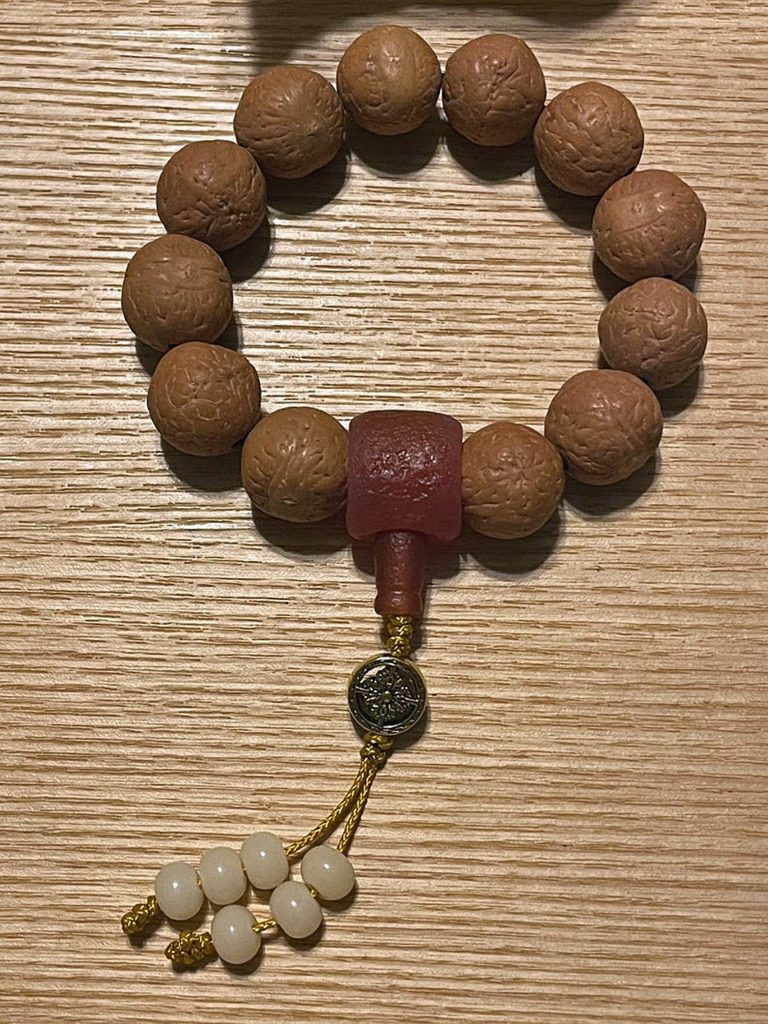 Wrist Mala, Nepali Phoenix Eye Bodhi 16mm, Red Agate. 02