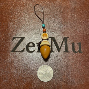 Capsule/Llocket Container or Snuff Bottle, Acorn Shaped Gourd 01