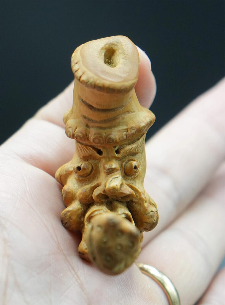 Carved Bamboo Old Man Face Smoking Pipe 01