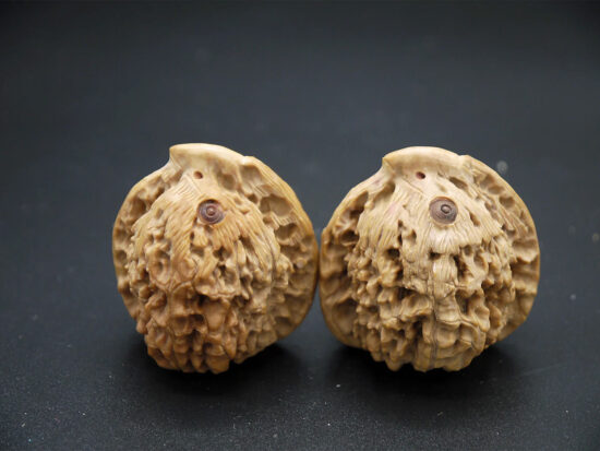 Walnuts, Matched Pair, Bird Carving 03