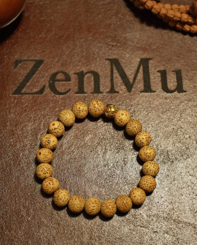Wrist Mala, Moon Star Bodhi, Golden Lotus Bead 01