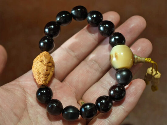 Wrist Mala, Mu Huan Bodhi Beads, Monkey King Carved Pit, Edition 2 04
