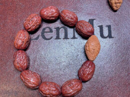 Wrist Mala Walnut Monkey King Buddha Pit Carving 02